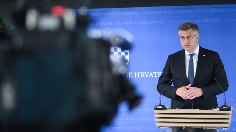 Plenković: Moj pravi posao je voditi računa o Hrvatskoj, Milanoviću na verbalno nasilništvo odgovaram usput u fušu 